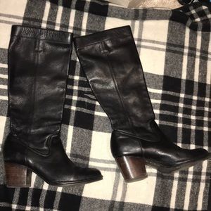 Frye Rory Scrunch Boot - 7.5